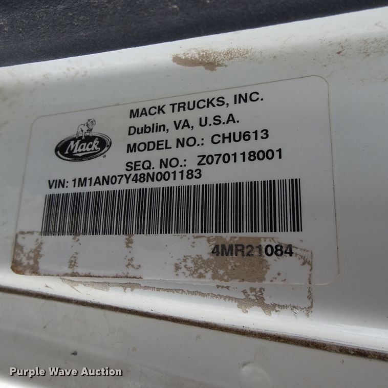 image for item GC9134 2008 Mack CH613 semi truck