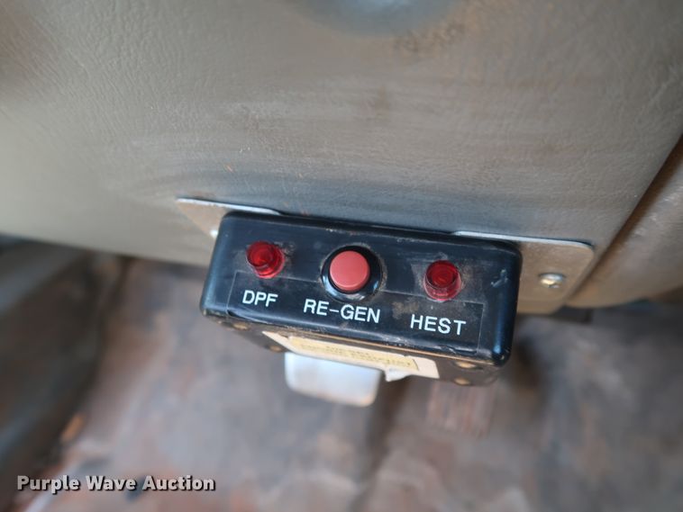 image for item GD9749 2009 Ford F750 Super Duty XL digger derrick truck