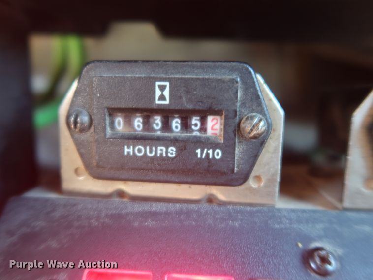 image for item GD9749 2009 Ford F750 Super Duty XL digger derrick truck