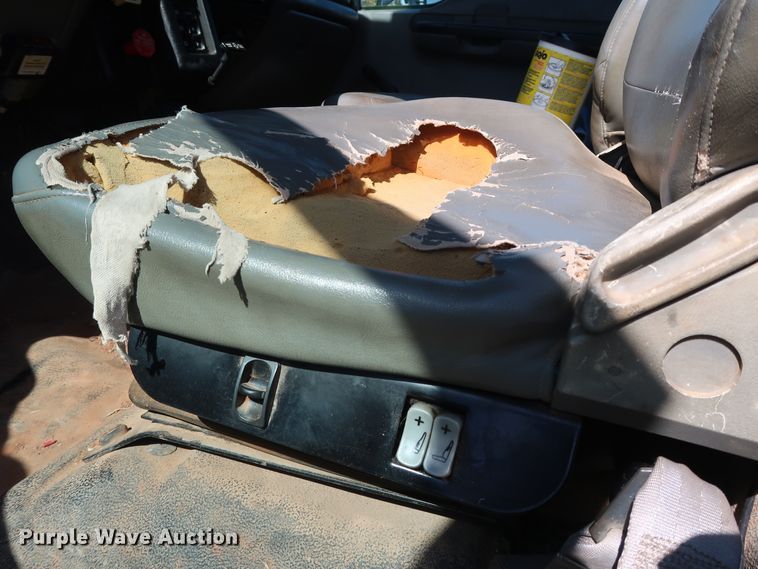 image for item GD9749 2009 Ford F750 Super Duty XL digger derrick truck