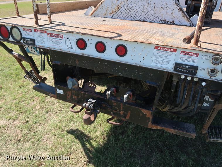 image for item GD9749 2009 Ford F750 Super Duty XL digger derrick truck