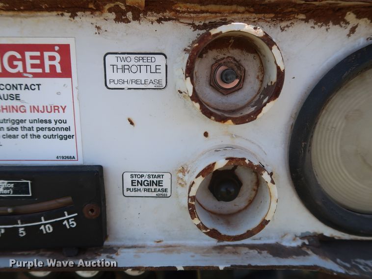 image for item GD9749 2009 Ford F750 Super Duty XL digger derrick truck