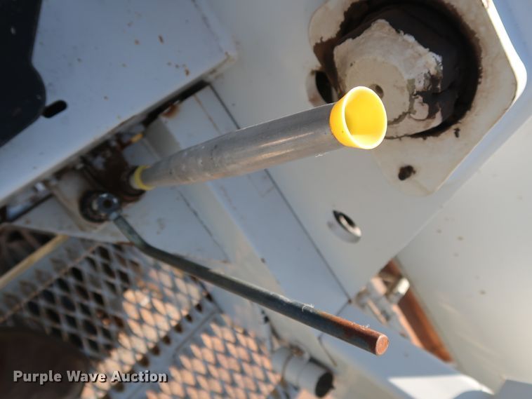 image for item GD9749 2009 Ford F750 Super Duty XL digger derrick truck