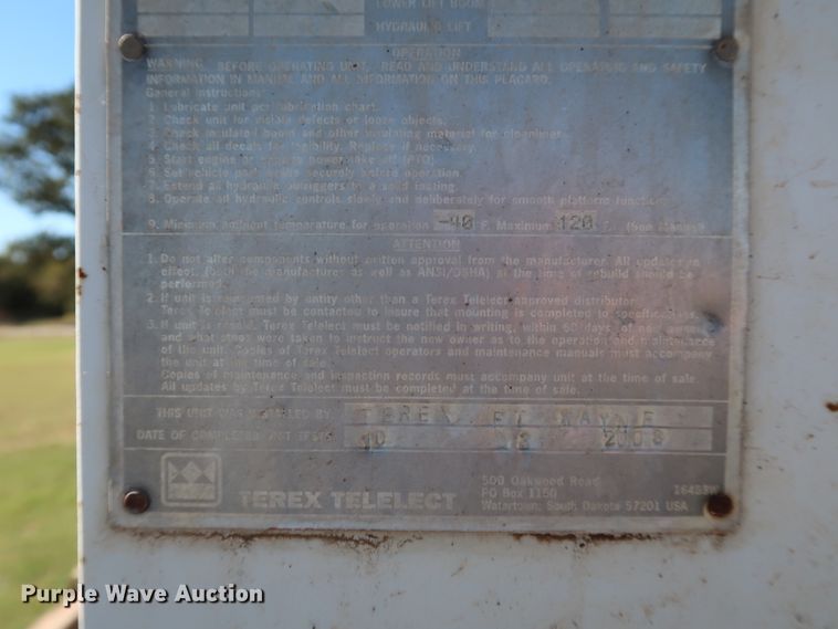 image for item GD9749 2009 Ford F750 Super Duty XL digger derrick truck