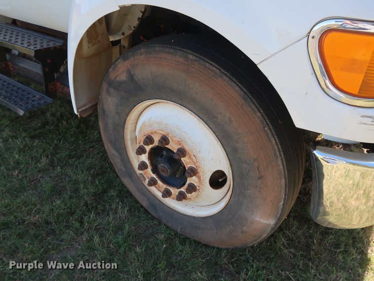 image for item GD9749 2009 Ford F750 Super Duty XL digger derrick truck