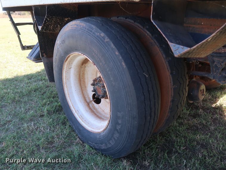 image for item GD9749 2009 Ford F750 Super Duty XL digger derrick truck