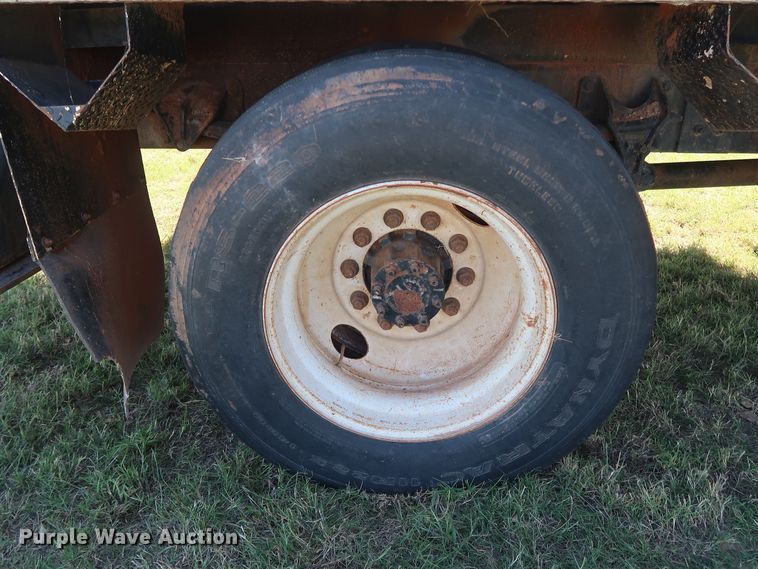 image for item GD9749 2009 Ford F750 Super Duty XL digger derrick truck