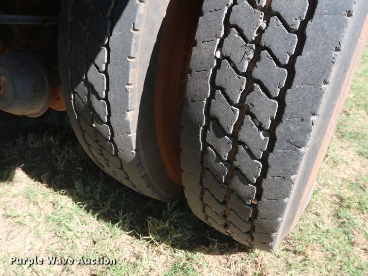 image for item GD9749 2009 Ford F750 Super Duty XL digger derrick truck