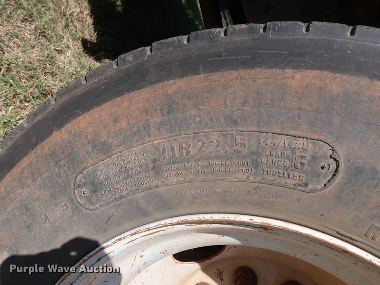 image for item GD9749 2009 Ford F750 Super Duty XL digger derrick truck