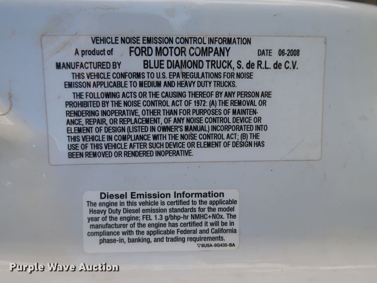 image for item GD9749 2009 Ford F750 Super Duty XL digger derrick truck