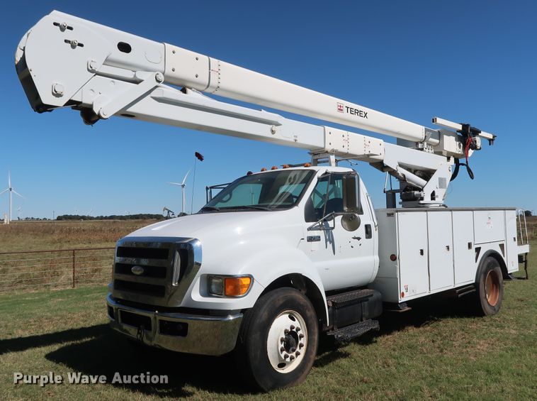image for item GD9750 2009 Ford F750 Super Duty XL bucket truck