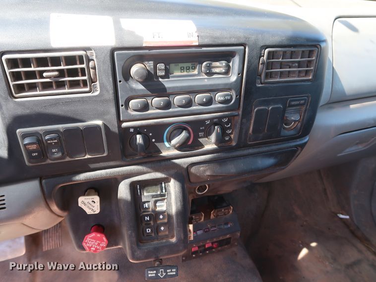 image for item GD9750 2009 Ford F750 Super Duty XL bucket truck