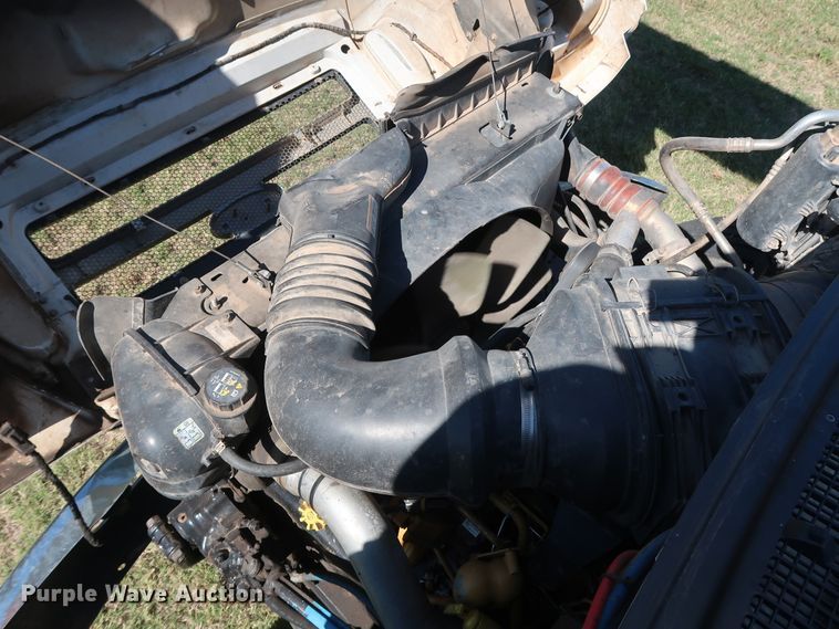 image for item GD9750 2009 Ford F750 Super Duty XL bucket truck