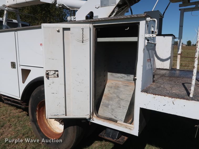 image for item GD9750 2009 Ford F750 Super Duty XL bucket truck