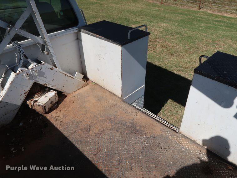 image for item GD9750 2009 Ford F750 Super Duty XL bucket truck