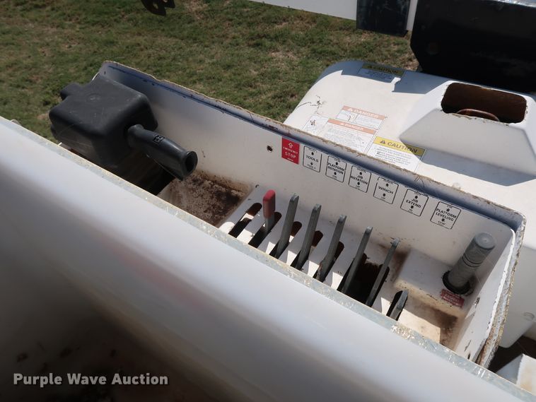 image for item GD9750 2009 Ford F750 Super Duty XL bucket truck