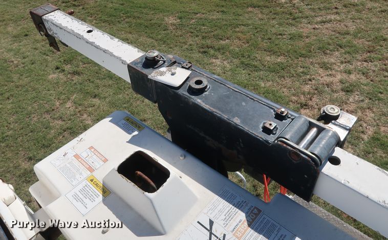 image for item GD9750 2009 Ford F750 Super Duty XL bucket truck