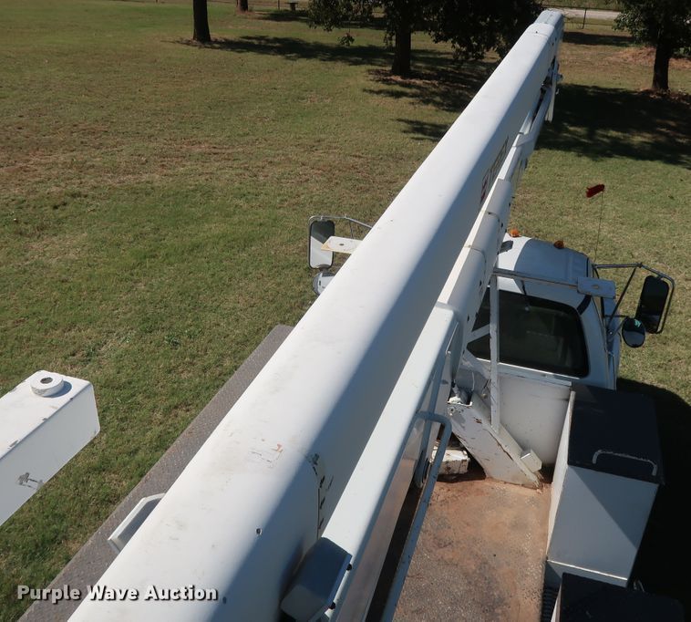 image for item GD9750 2009 Ford F750 Super Duty XL bucket truck