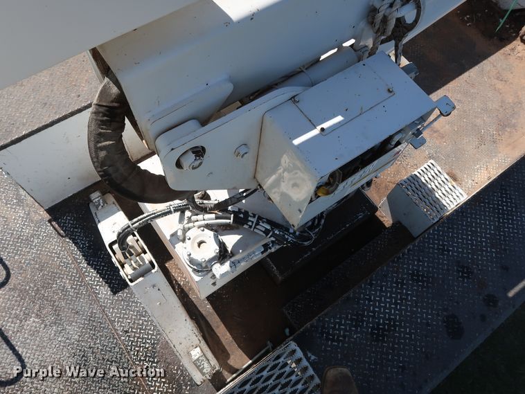 image for item GD9750 2009 Ford F750 Super Duty XL bucket truck