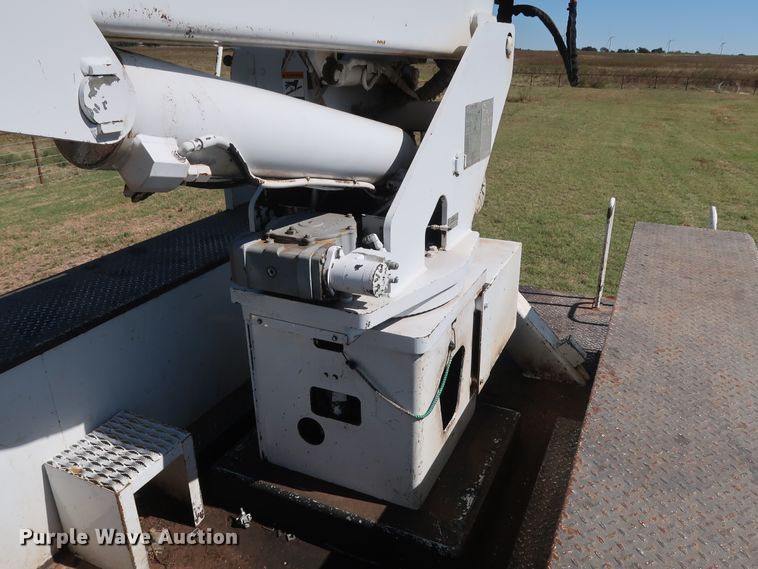 image for item GD9750 2009 Ford F750 Super Duty XL bucket truck