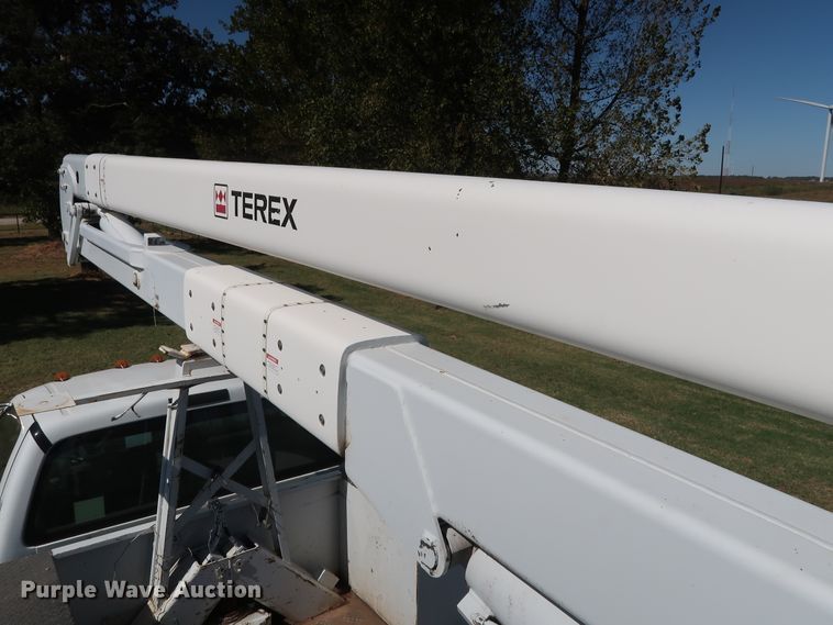 image for item GD9750 2009 Ford F750 Super Duty XL bucket truck