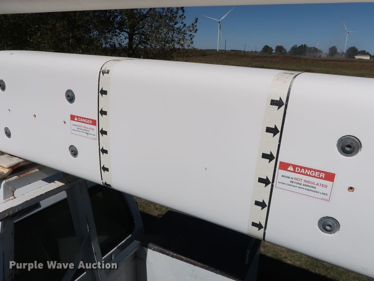 image for item GD9750 2009 Ford F750 Super Duty XL bucket truck