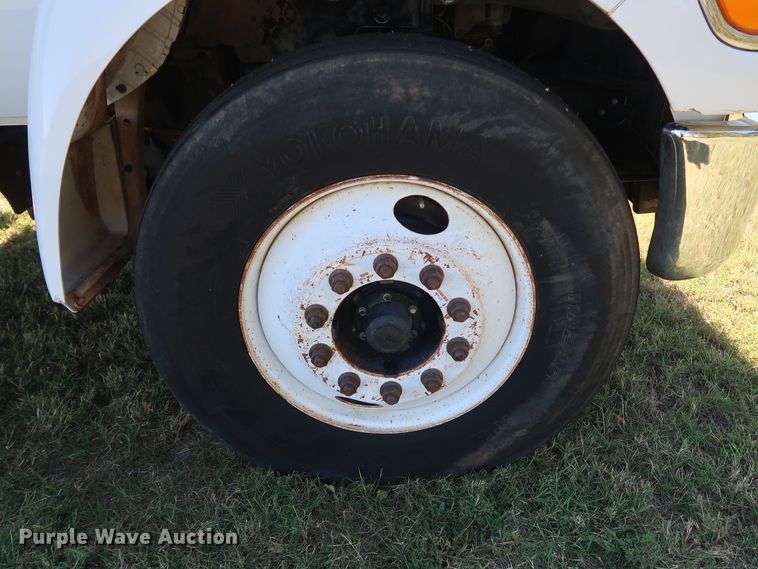 image for item GD9750 2009 Ford F750 Super Duty XL bucket truck