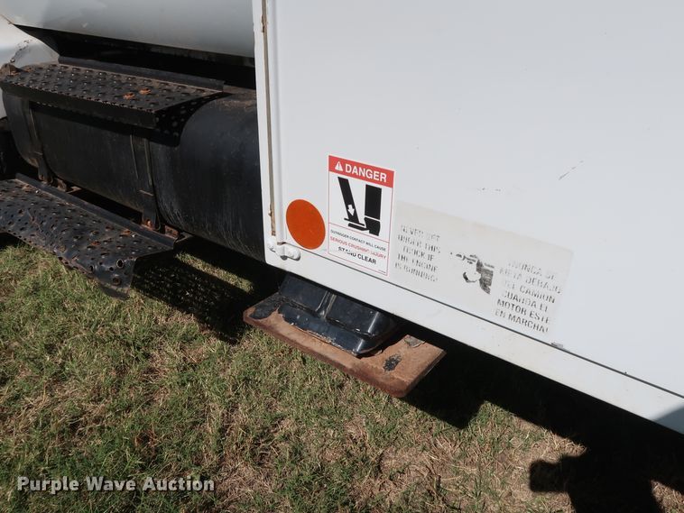 image for item GD9750 2009 Ford F750 Super Duty XL bucket truck