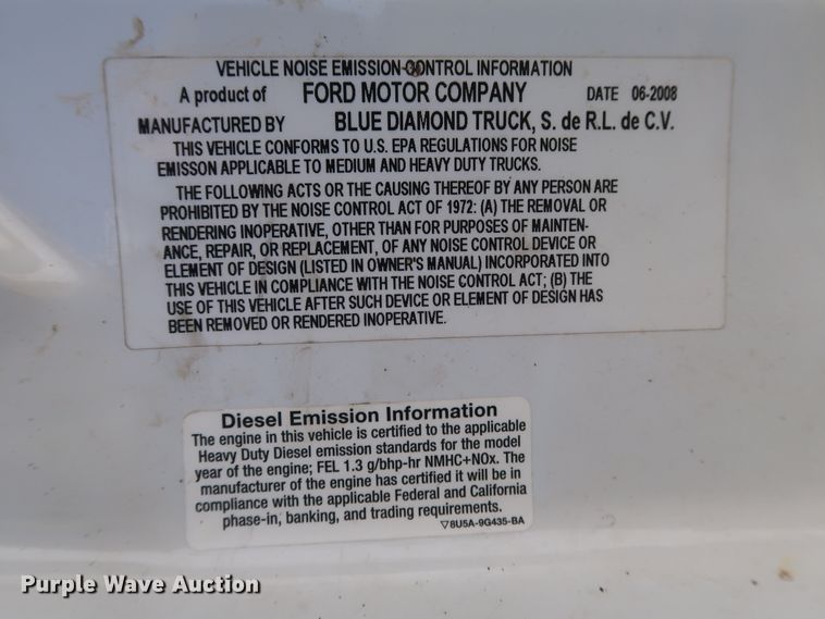 image for item GD9750 2009 Ford F750 Super Duty XL bucket truck