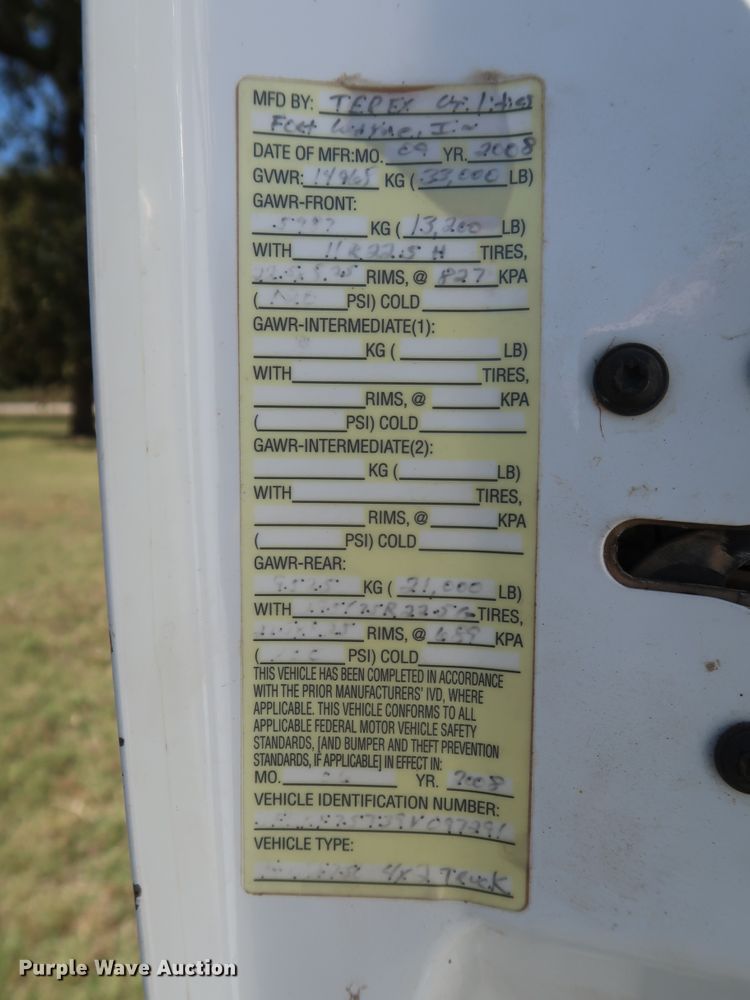 image for item GD9750 2009 Ford F750 Super Duty XL bucket truck