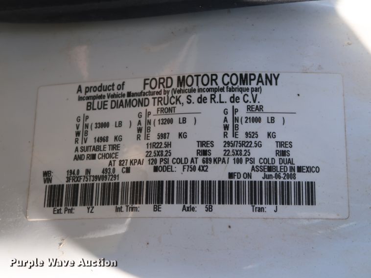 image for item GD9750 2009 Ford F750 Super Duty XL bucket truck