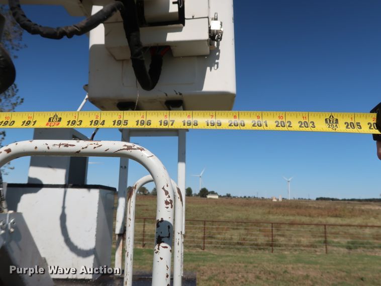 image for item GD9750 2009 Ford F750 Super Duty XL bucket truck