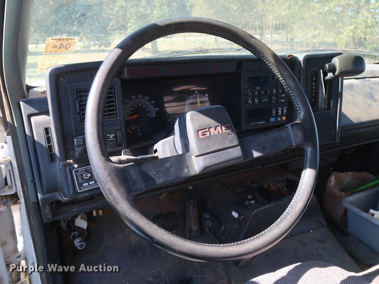 image for item GD9751 1992 GMC TopKick C5500 pressure digger truck