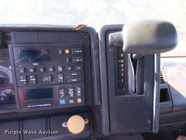 image for item GD9751 1992 GMC TopKick C5500 pressure digger truck