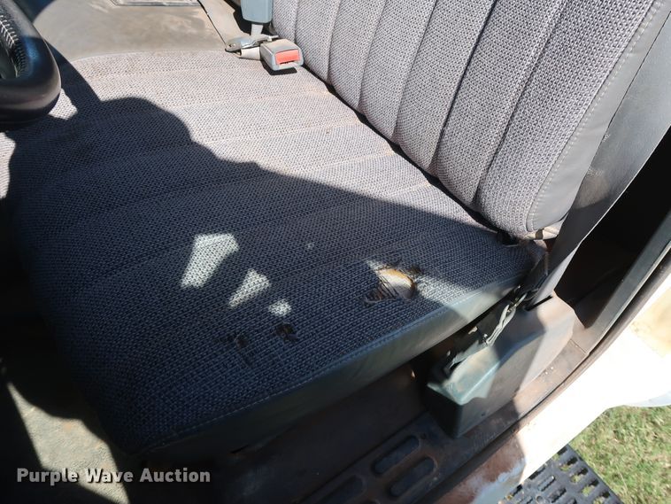 image for item GD9751 1992 GMC TopKick C5500 pressure digger truck