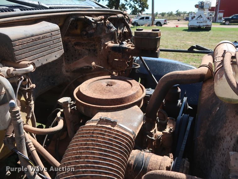 image for item GD9751 1992 GMC TopKick C5500 pressure digger truck