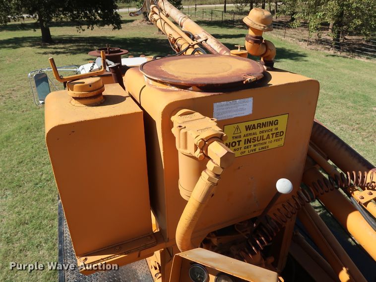 image for item GD9751 1992 GMC TopKick C5500 pressure digger truck