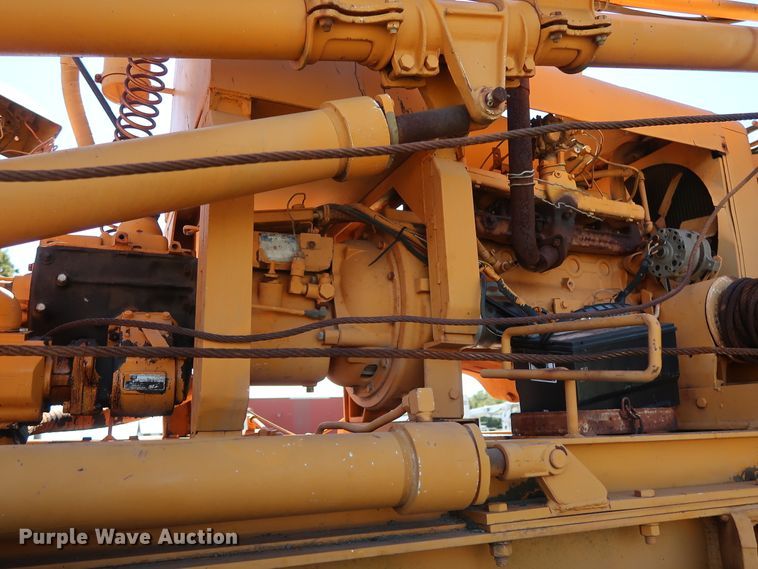 image for item GD9751 1992 GMC TopKick C5500 pressure digger truck