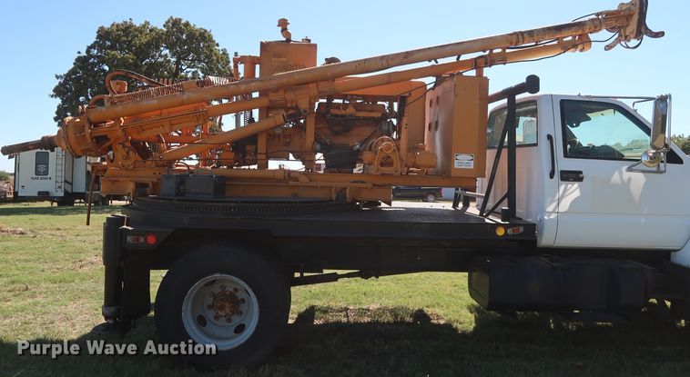 image for item GD9751 1992 GMC TopKick C5500 pressure digger truck