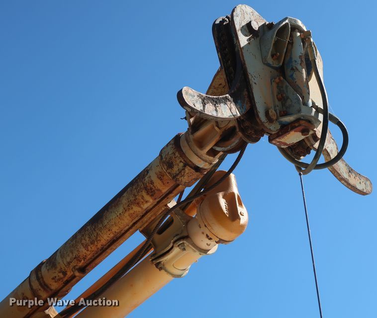 image for item GD9751 1992 GMC TopKick C5500 pressure digger truck