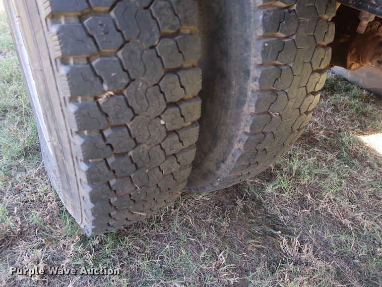 image for item GD9751 1992 GMC TopKick C5500 pressure digger truck