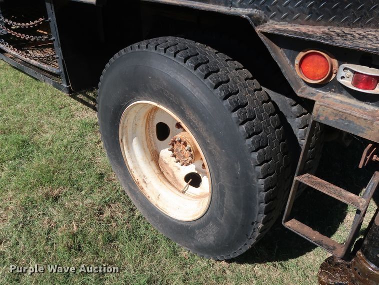 image for item GD9751 1992 GMC TopKick C5500 pressure digger truck