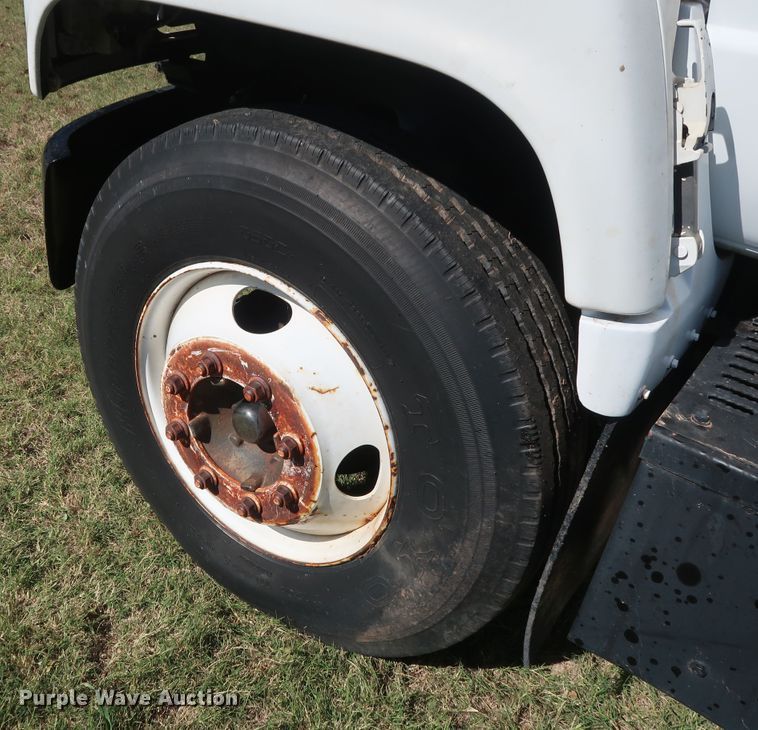 image for item GD9751 1992 GMC TopKick C5500 pressure digger truck