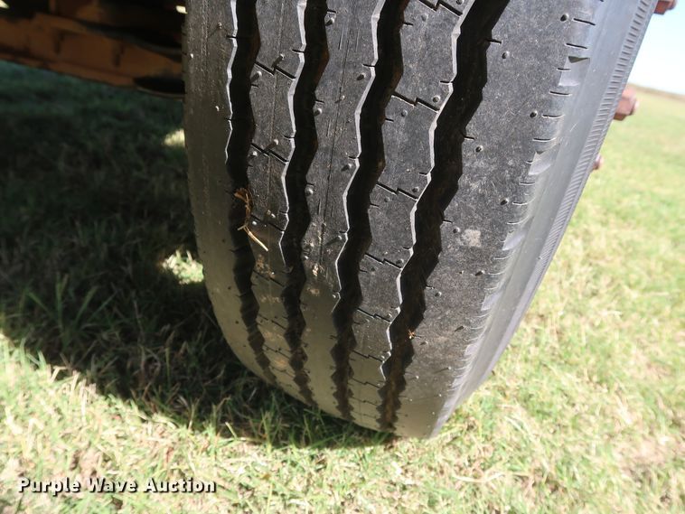 image for item GD9751 1992 GMC TopKick C5500 pressure digger truck