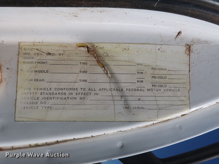 image for item GD9751 1992 GMC TopKick C5500 pressure digger truck