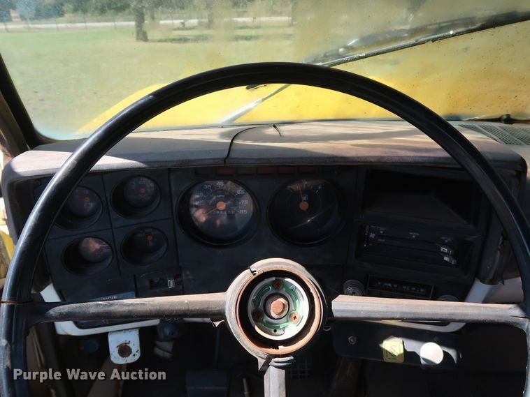 image for item GD9752 1987 Chevrolet Kodiak 70 digger derrick truck