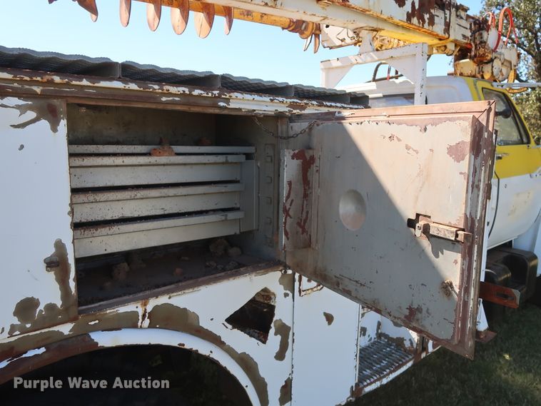 image for item GD9752 1987 Chevrolet Kodiak 70 digger derrick truck