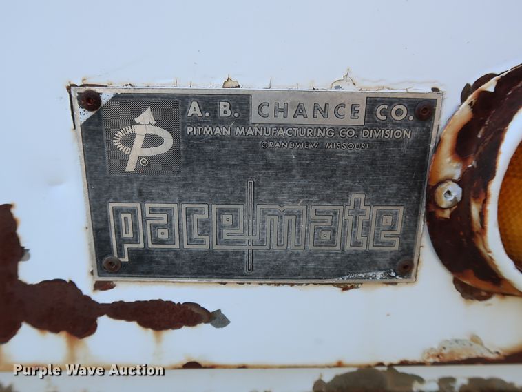 image for item GD9752 1987 Chevrolet Kodiak 70 digger derrick truck