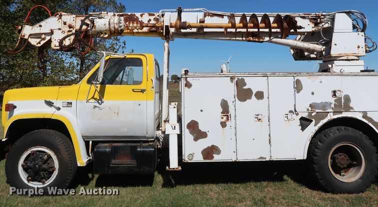 image for item GD9752 1987 Chevrolet Kodiak 70 digger derrick truck