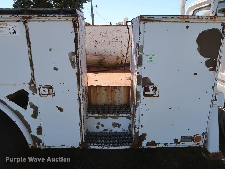 image for item GD9752 1987 Chevrolet Kodiak 70 digger derrick truck